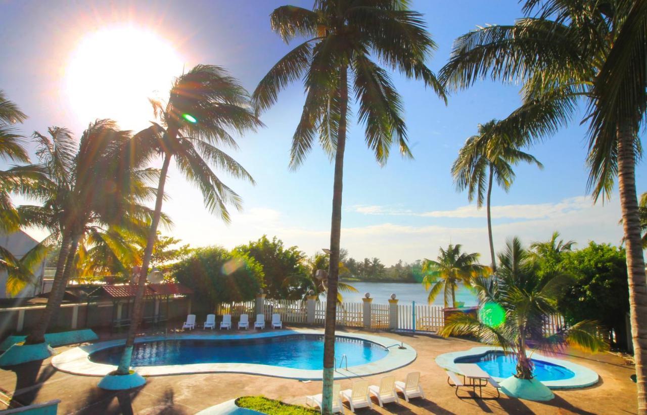 Hotel Gran Palmeiras Playa Chachalacas エクステリア 写真